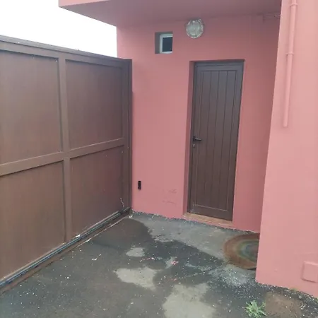 Casa Residencial *